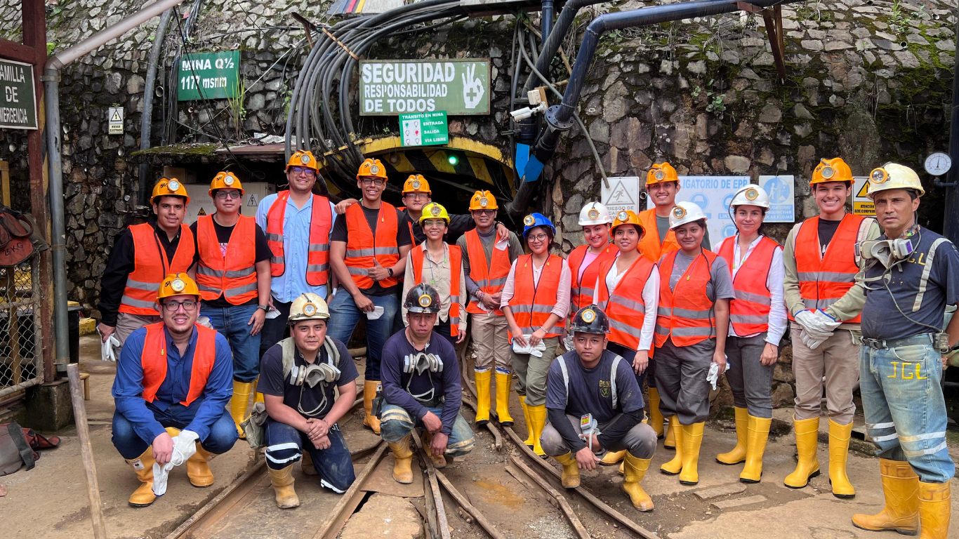 Estudiantes en Zaruma