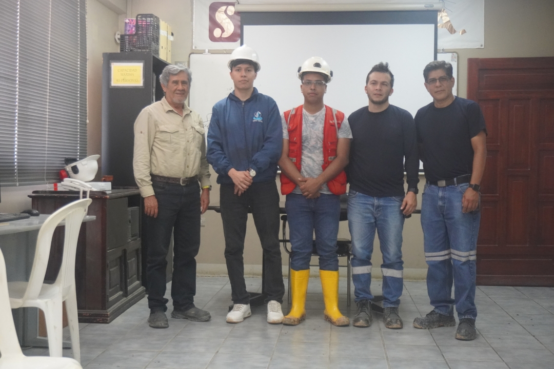 FICT fortalece el aprendizaje sobre gestión hídrica y ambiental mediante visita técnica a Mina Bira