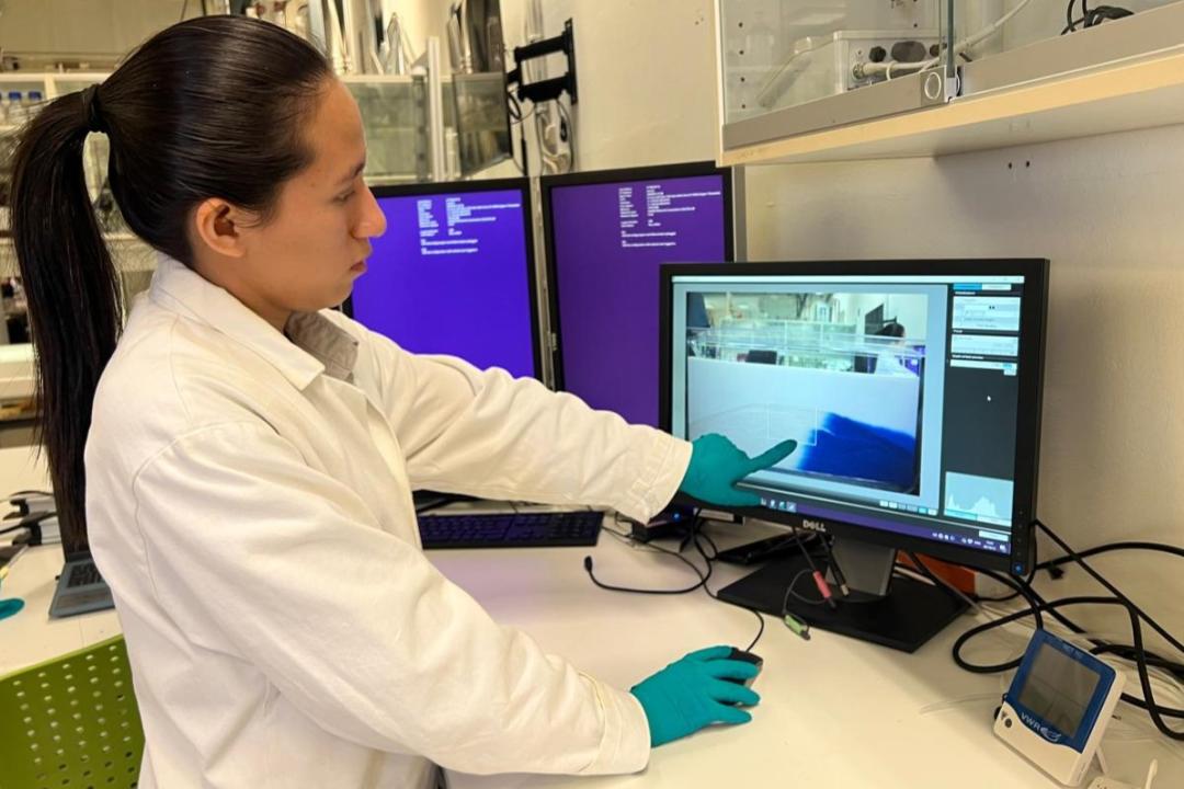 Técnico de laboratorio de la FICT realiza una estancia académica y de investigación en la Universidad de Bergen