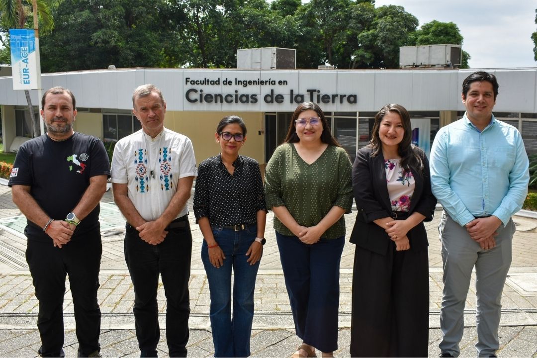 Investigadores Proyecto en Galápagos
