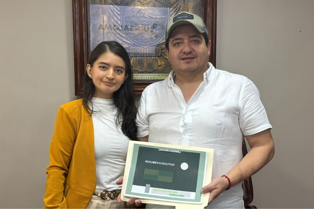 ESPOL Alumni at the Presentation of the Plan to the Municipality of Quinsaloma