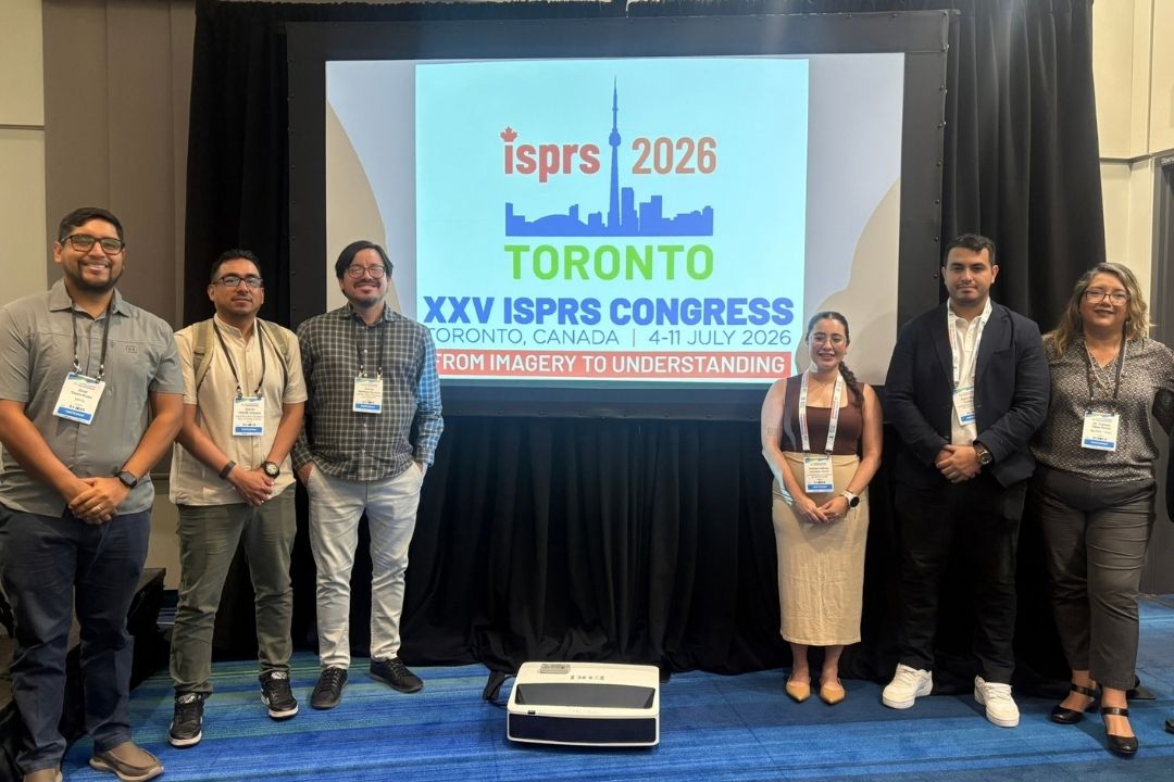 Investigadores de FICT participando en ISPRS 2026