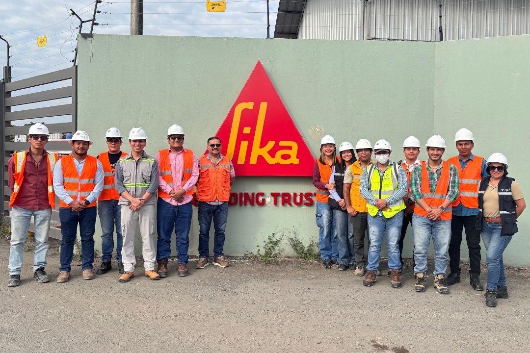 Estudiantes de ESPOL en visita técnica a Sika en Durán