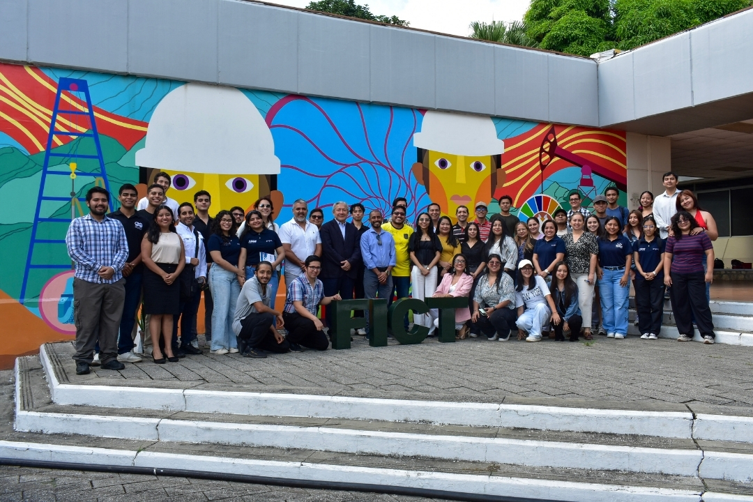 FICT and FADCOM Communities at the Unveiling of the “Ingeniería VIVA” Mural