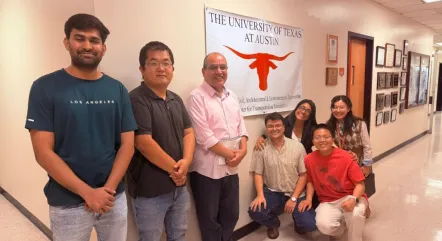 Docente de la Facultad de Ingeniería en Ciencias de la Tierra (FICT), Carola Gordillo, desarrolla una visita técnica en The University of Texas at Austin