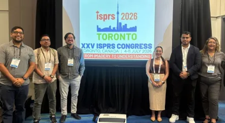 Investigadores de FICT participando en ISPRS 2026